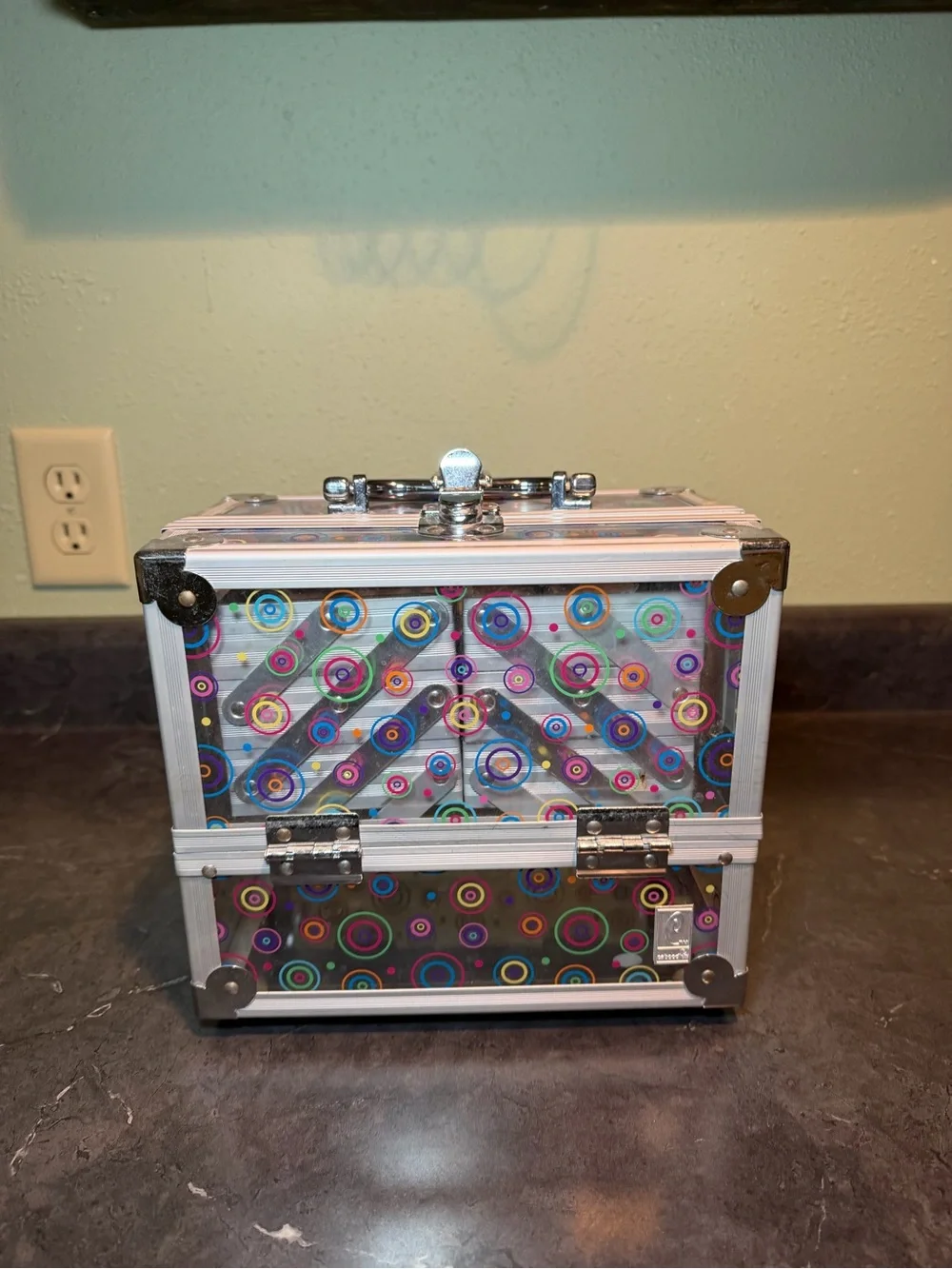 Tiered Caboodles Clear Acrylic Makeup Train Case circle multicolor